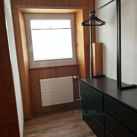 Apartment Schone, Sonnige Parterrewohung 3 Zi Mit Garten In